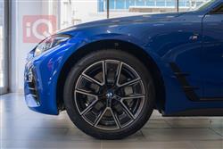 بی ئێم دەبڵیو 4 سیریەس